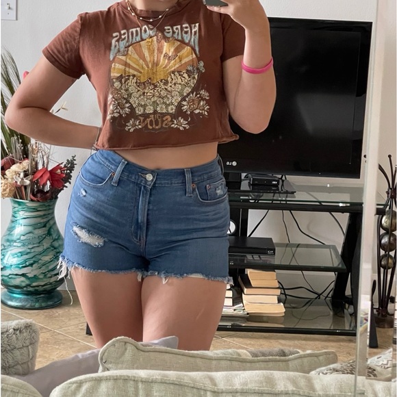 Levi’s shorts size 29! - Picture 2 of 2